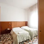 Clodia Отель 2*