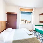 Clodia מלון קיוג'ה